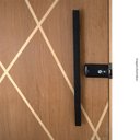 Ver mais imagens de Kit Porta Pronta Frisada 210x100cm Fechadura Digital e Puxador Abertura Direita Marrom