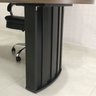 Mesa para Escritório com Curvas Orgânicas, Pés Ripados e Tampo Tamburato Diretor 2 Metros  - 12