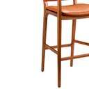 Ver imagem 4 de Banqueta Madeira Maciça com Braço Ram 55cm | Courino Caramelo - Sallar Home