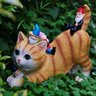 Artooz Estátua de Gatos com Gnomo de Jardim em Resina - 7