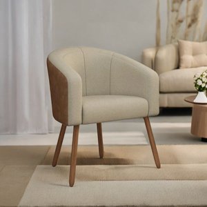 Poltrona Decorativa com Pés em Madeira Marselha