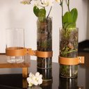 Ver imagem 2 de Vaso Decorativo Cilindrico de Vidro com Faixa de Couro 27cm RHO0008 BTC