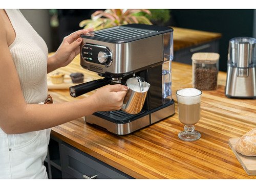 Cafeteira Espresso Pó e Cápsulas Black Decker Ce1100g 220v - 8