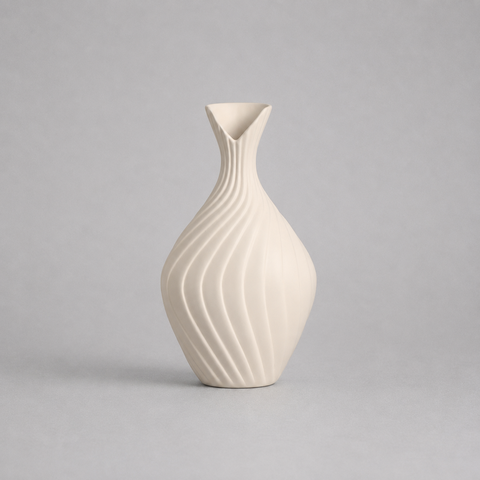 Vaso Encanto Pequeno Decorativo de Cerâmica para Sala e Mesa Off White