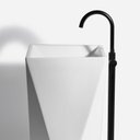 Ver imagem 1 de Cuba de Banheiro Louça Piso Quadrada 47cm Lyon Bela Metais