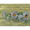 Ver imagem 2 de Jogo de Toalhas bordadas Banho e Rosto. Estampa: Margaridas . Cor: Amarelo. Dohler Artesanalle