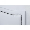 Ver imagem 4 de Cabeceira King Curva Luxo 193x60 Courino Branco - Tachas Fumê