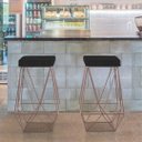 Ver imagem 2 de Kit 10 Puffs Luci cor bronze assento preto-GatMagazine GAT MAGAZINE