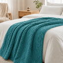 Ver imagem 2 de Manta Soft Casal Jacquard Paquistão 2,00m x 1,80m Verde