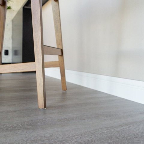 Piso Vinílico Colado Réguas Classic Gray 2mm 3,3445m² Graddus