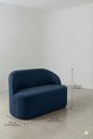 Ver imagem 3 de Sofá Luna 140cm Namoradeira Orgânica Design Curvo Bouclê Azul-Marinho Liso