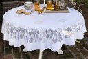 Ver imagem 1 de Toalha de Mesa Redonda 1,80m Tulipas Branca Arte & Tear Toalha Redonda de Renda