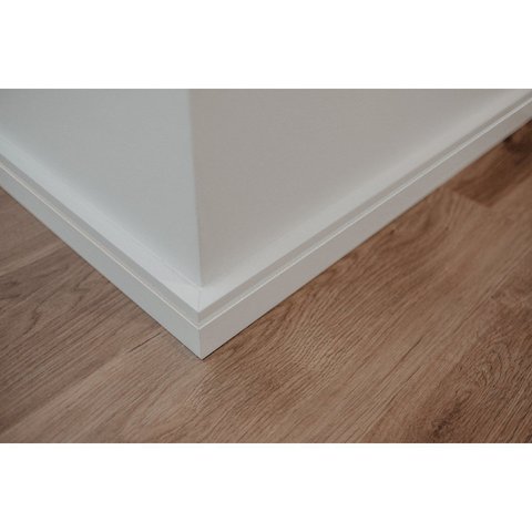 Rodapé de MDF 7CMX15MMX1.85m Revestido Frisado Branco Casablanca