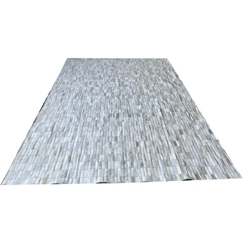 Tapete de couro branco 2,00x3,00 sem borda peça 3x9cm