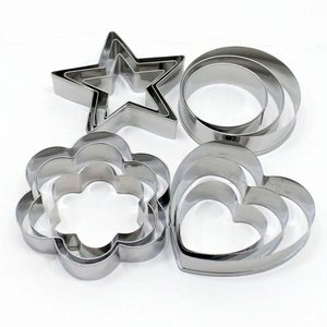 Kit Formas Cortadores Biscoito Natal Corações Estrelas 24pçs