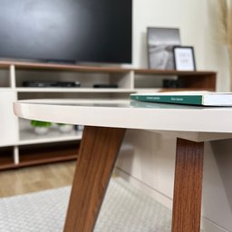 Mesa de Centro com Tampo Oval e Pés em MDF Diva Bege - 13 Mesa de Centro com Tampo Oval e Pés em MDF Diva Bege - 13