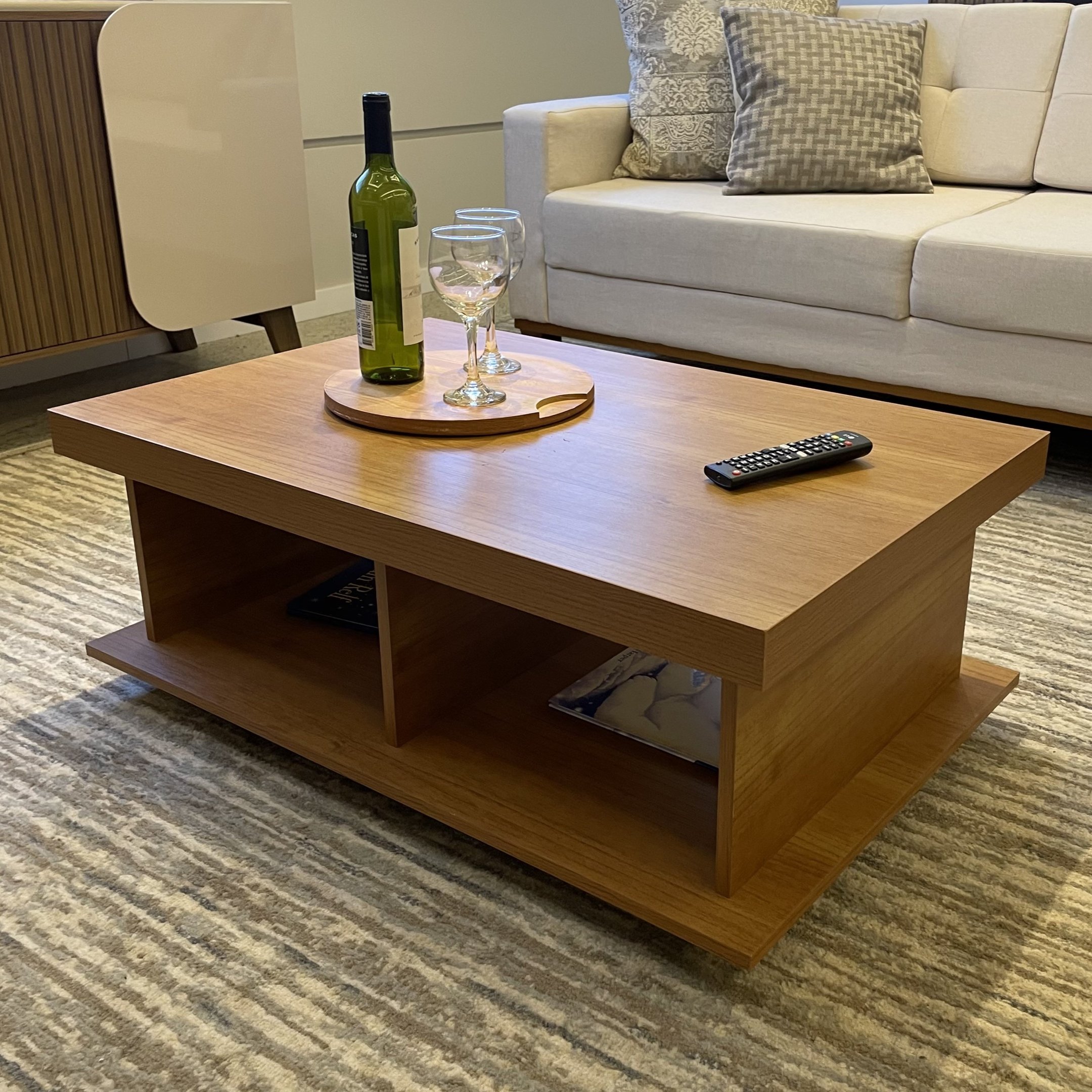 Mesa de Centro Minimalista com Rodízios e 2 Nichos Dunas - 15