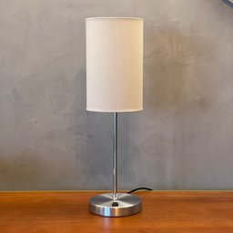 Abajur Luminaria Mesa Escovado Sala de Estar Decorativo Redondo com Interruptor Cupula Bege Algodao - 1