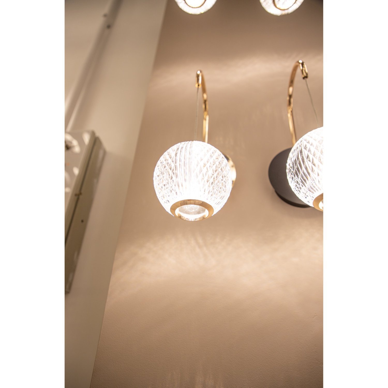 Arandela Luce Transparente (l)12cm (c)18cm (a)27cm 1xled Integrado 4,2w 3000k 252lm Ip20 - 6