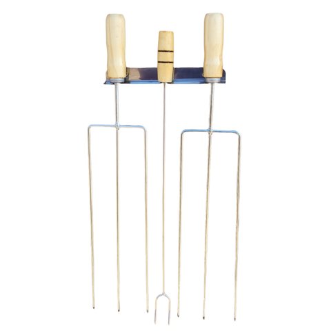 Kit 2 Espetos Triplos Costeleiro 59 Cm Garfo 59 Cm e Suporte