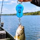 Ver imagem 4 de Balança de Gancho Digital Eletrônica de Mão 50kg para Pesca