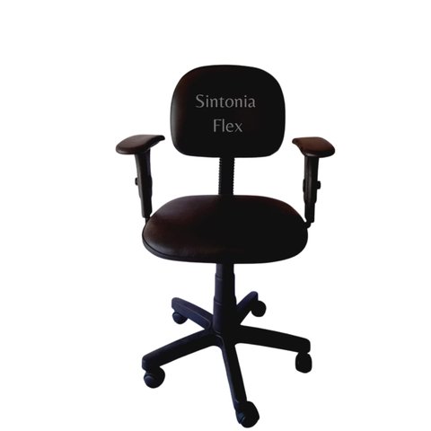 Cadeira Secretaria com Braço de Regulagem de Altura e com Regulagem Base com Rodízio Corano Preto