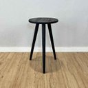 Ver imagem 1 de Mesa Lateral Redonda com Pé Palito de Madeira Preto