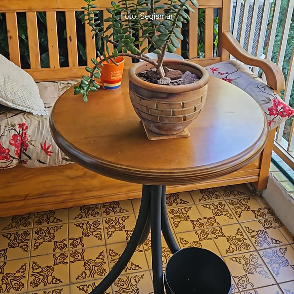 Cj Mesa Madeira 60cm - Bistrô Fixa 78cm + 2 Cadeiras 43 - Natural - Liso - 4