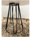 Ver imagem 4 de Mesa de Jantar Rubi Off White com Base de Metal Preta 1,20m