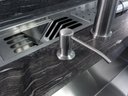 Ver imagem 2 de Dispenser Dosador Kitchen para Bancada 300ml em Aço Inox Escovado