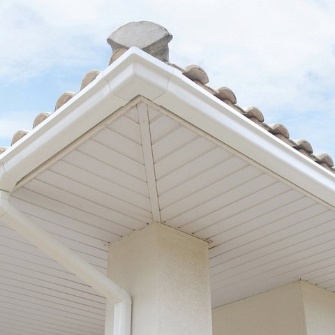 Esquadro Interno de Calha Branco 162x90mm Astra