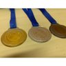 Kit 110 Medalhas 3,5cm Centro Liso de 2cm Acompanha Fita Bronze - 2