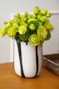 Ver imagem 2 de Vaso Decorativo em Vidro Branco e Terracota com Listras 22cm OD3012 Btc