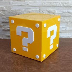 Luminaria Abajur de Mesa Amarelo Branco Mario Bros Grande