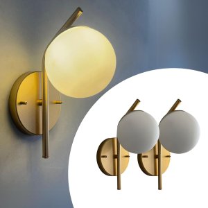 Kit 2 Arandelas de Parede Inclinada Dourado com Vidro Globo Fosco 12cm para Sala, Quarto, Cabeceira