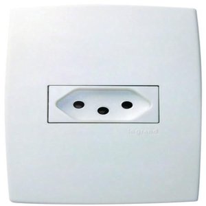 Conjunto Branco 4x2 Tomada 2polo+ Terra 10a Brasil Horiz Plus - Pial