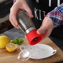 Ver imagem 4 de Moedor de Pimenta e Sal Manual Portátil 160ml Vidro Plástico FRG0375 Vermelho Frigopro