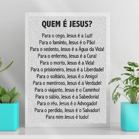 Quadro Decorativo Quem É Jesus 33x24cm:Madeira branca