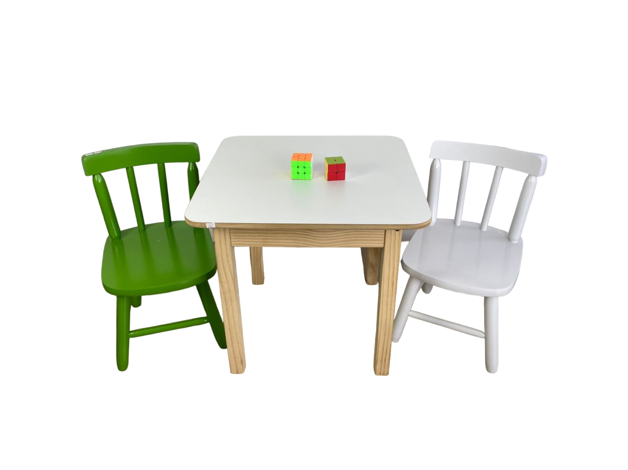 Kit Mesa Mdf Quadrada + Cadeirinhas Disa Cor:verde/branco