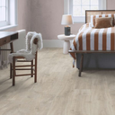 Ver imagem 5 de Piso Laminado Quick Step Smart 2,51m² Carvalho Natural Havana com Marcas de Serra