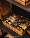 Ver imagem 2 de Kit Madeira Cachaça Harmonie Schnaps – 2 Garrafas 160ml e 2 Copos