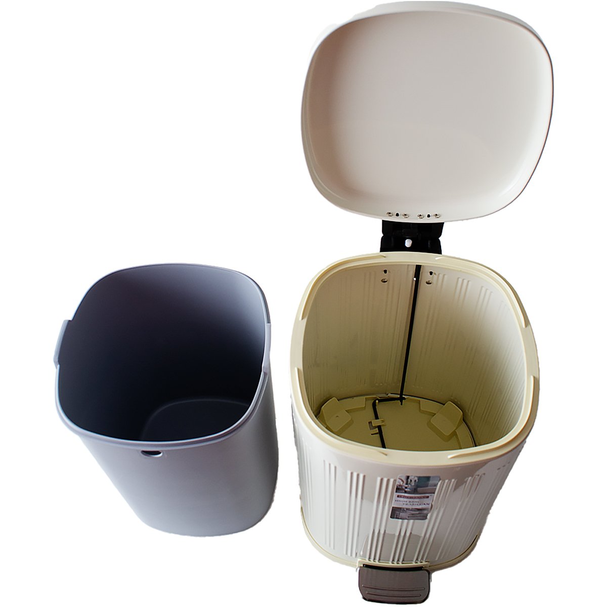 Lixeira de Pedal 15 Litros Cesto Interno Design Retro Branco Nude - 8