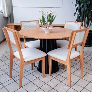 Conjunto Mesa de Jantar Redonda 4 Cadeiras Encosto Tela 100% Mdf Preto Bege Dalla Costa