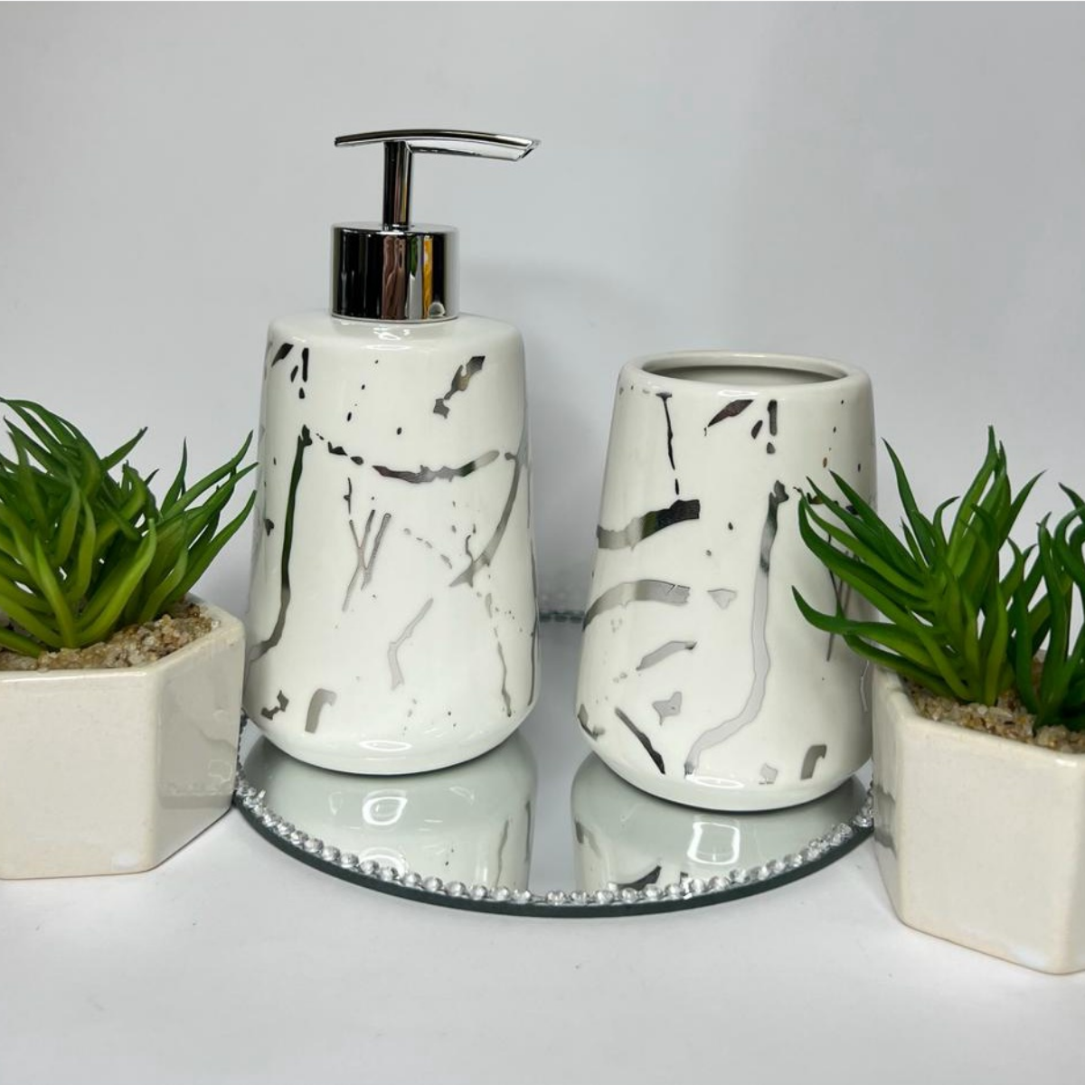 Kits Banheiro Lavabo de Porcelana Dispenser Sabonete Premium:prata - 3