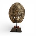 Ver imagem 1 de Máscara Artesanal Asmat Kedir com Base Decorativa