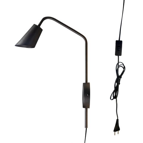 Arandela de Parede New City C/ Plug e Interruptor - Preto