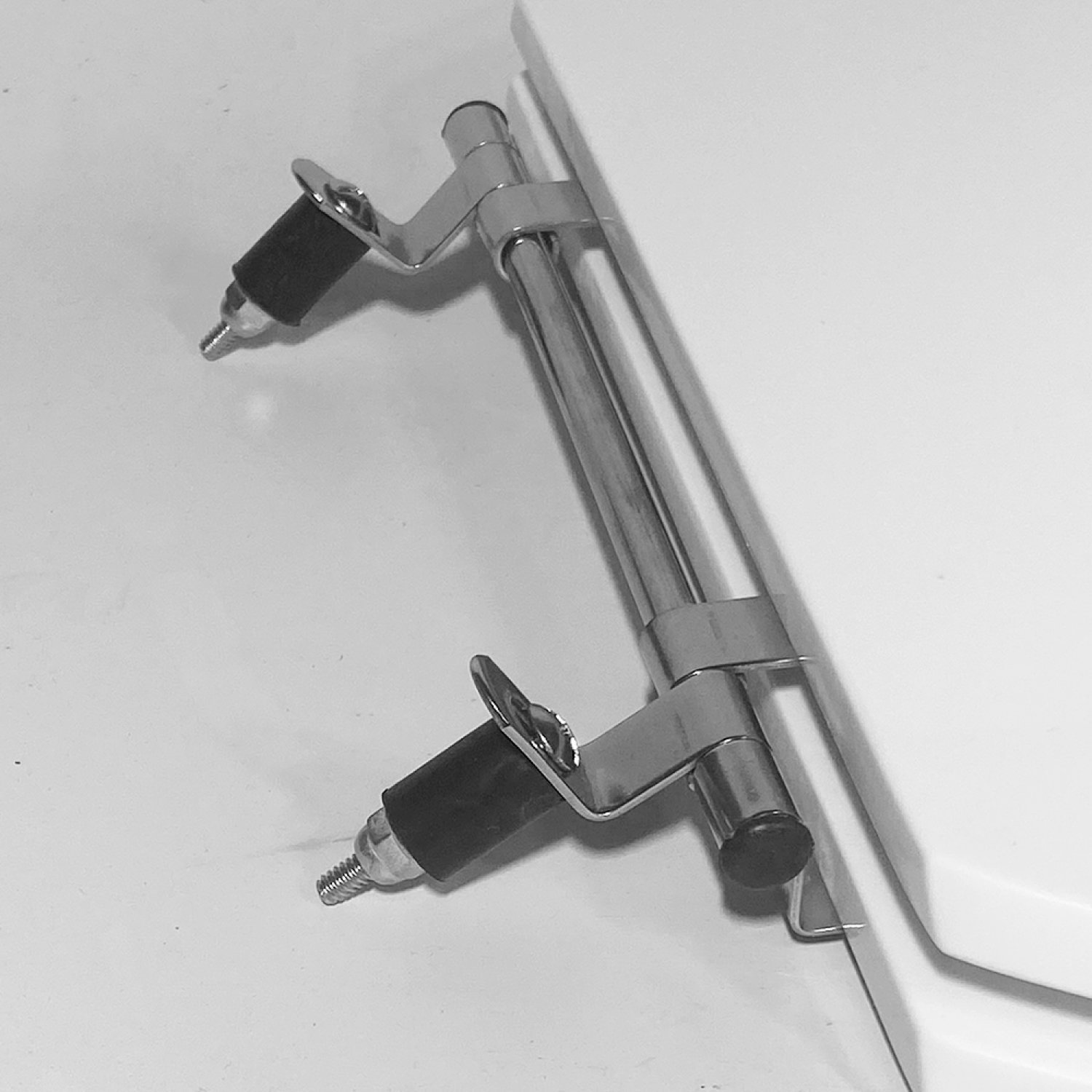 Assento Sanitário Poliéster Para Louça Universal/Standard Aço (Reb. Oculto) Sedile - 4