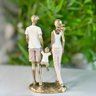 Escultura Família Casal com Seu Filho - 3