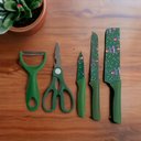 Ver imagem 2 de Jogo de Facas Natalinos Kit 6 Peças Tesoura Descascador Mesa Posta Celebre com Charme