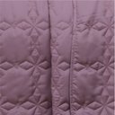 Ver imagem 3 de Cobre Leito 3 Peças Shine Queen 200 Fios Rosa 2,4 X 2,2m Matelado Bordado e Porta Travesseiros Casa